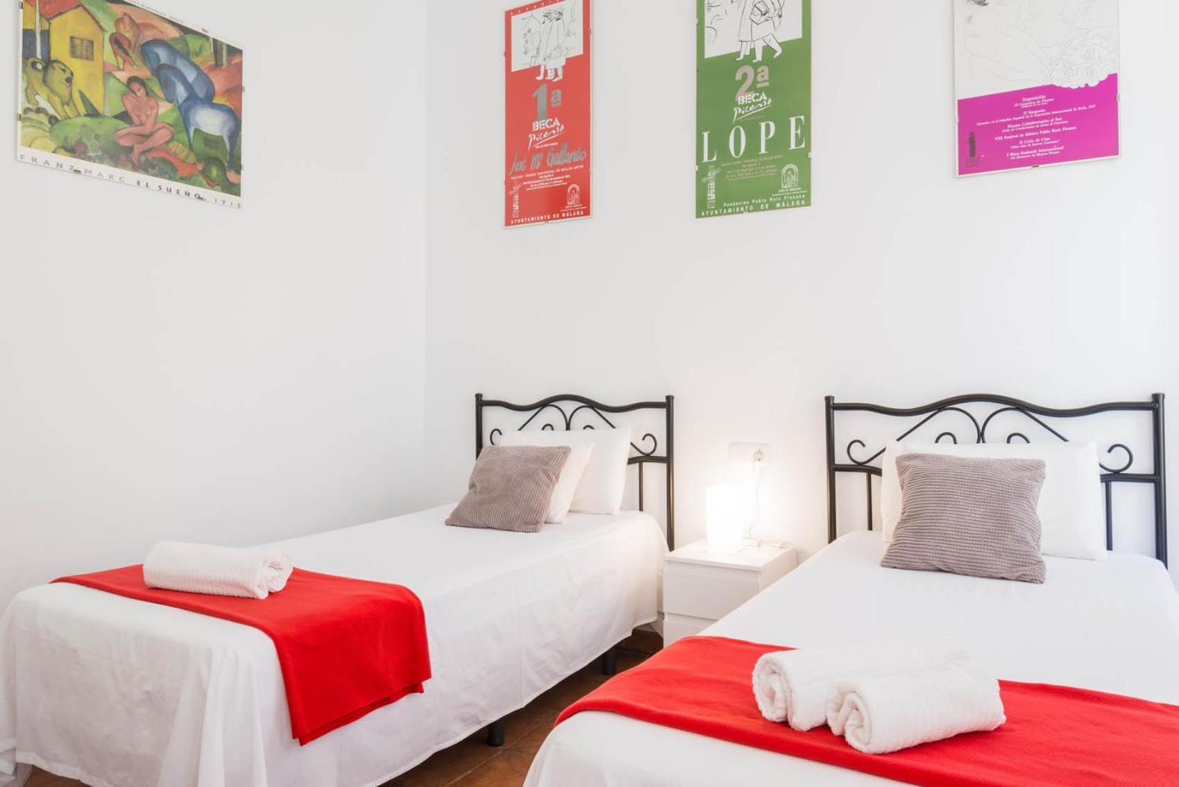 Apartamentos Alcazaba มาลากา ภายนอก รูปภาพ