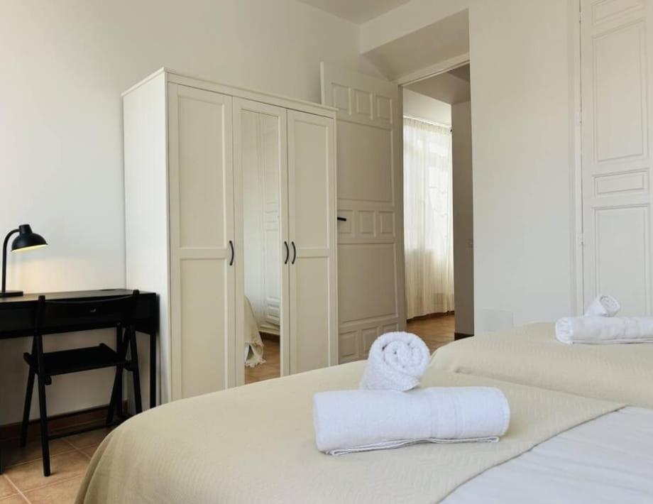 Apartamentos Alcazaba มาลากา ภายนอก รูปภาพ